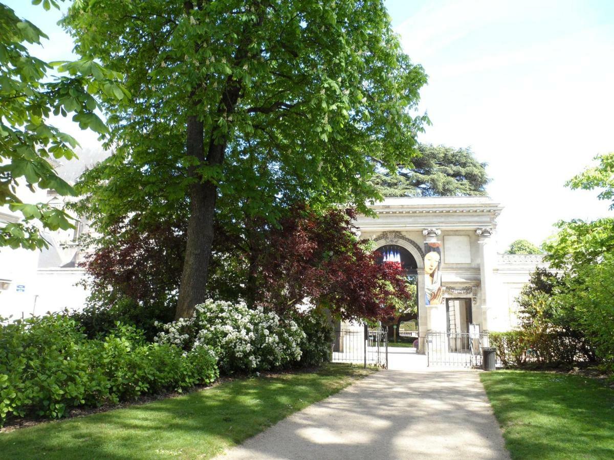 Gite De La Tour De Guise 1 Tours Exterior photo